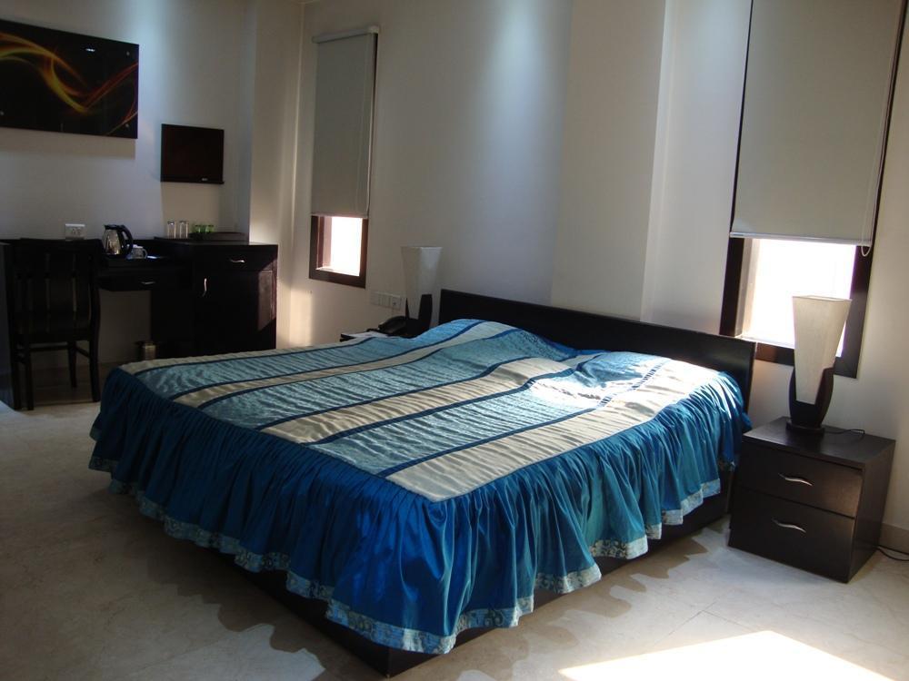 Oyo Flagship 18940 Hotel Swathi نيودلهي المظهر الخارجي الصورة