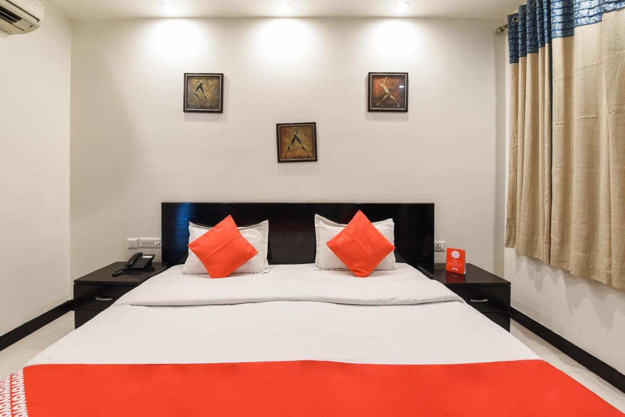 Oyo Flagship 18940 Hotel Swathi نيودلهي المظهر الخارجي الصورة